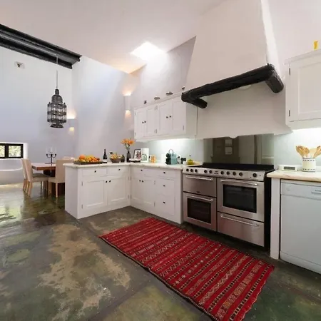 Exklusives, Familienfreundliches Ferienhaus Mit Grossem Garten Und Beheiztem Pool * Guatiza